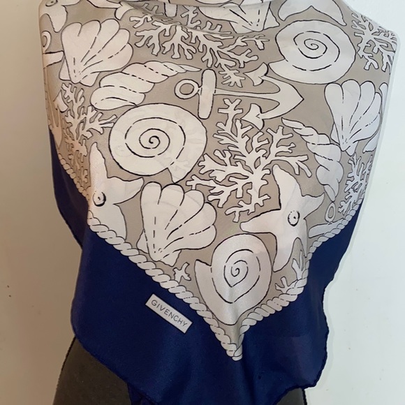 Vintage Givenchy Womens silk scarf - Picture 3 of 12